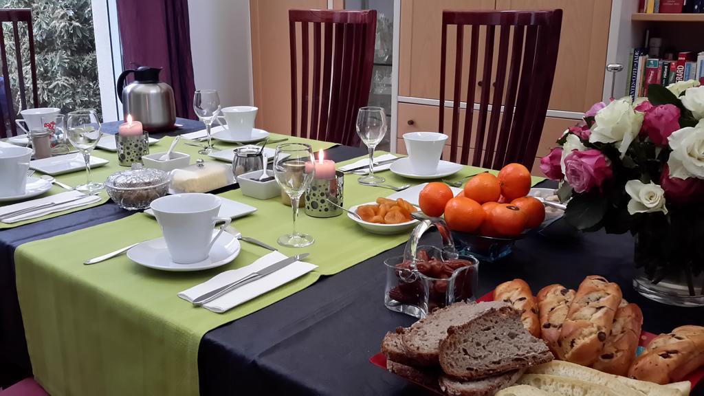 Les Deux Chenes Bed and Breakfast La Chapelle-Sur-Erdre Esterno foto