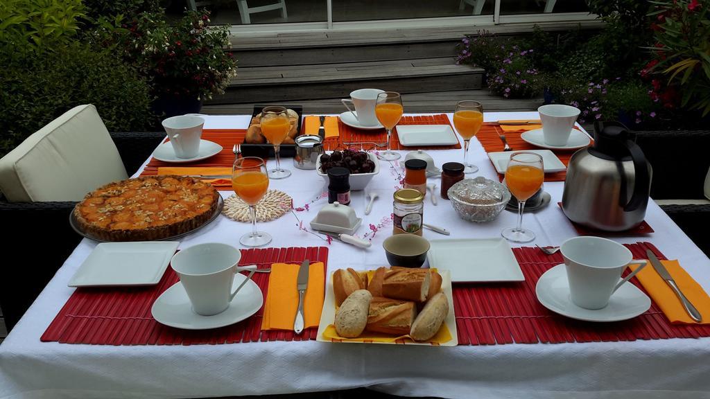 Les Deux Chenes Bed and Breakfast La Chapelle-Sur-Erdre Esterno foto