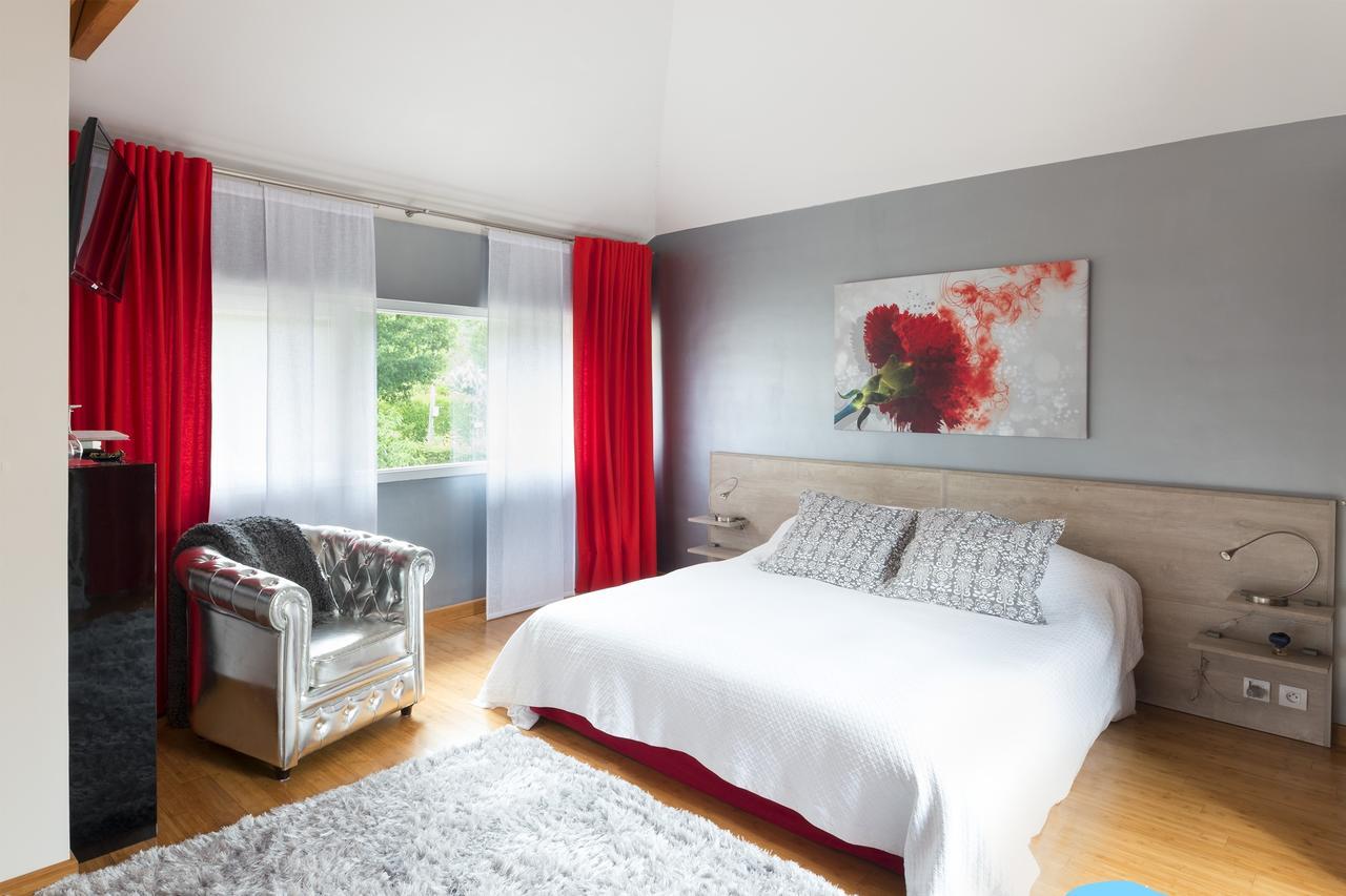 Les Deux Chenes Bed and Breakfast La Chapelle-Sur-Erdre Esterno foto
