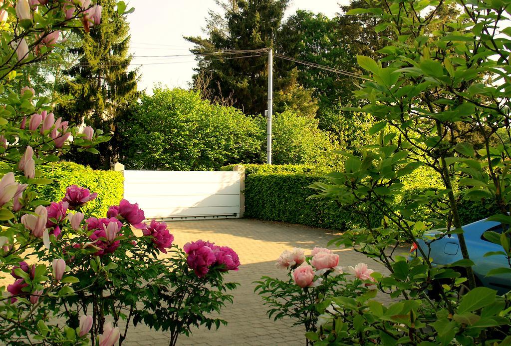 Les Deux Chenes Bed and Breakfast La Chapelle-Sur-Erdre Esterno foto